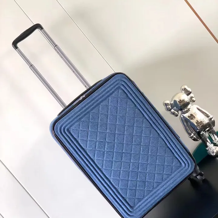 スーパーコピー シャネル スーツケース