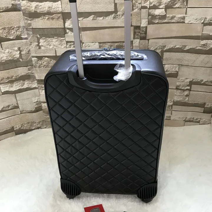 スーパーコピー シャネル スーツケース