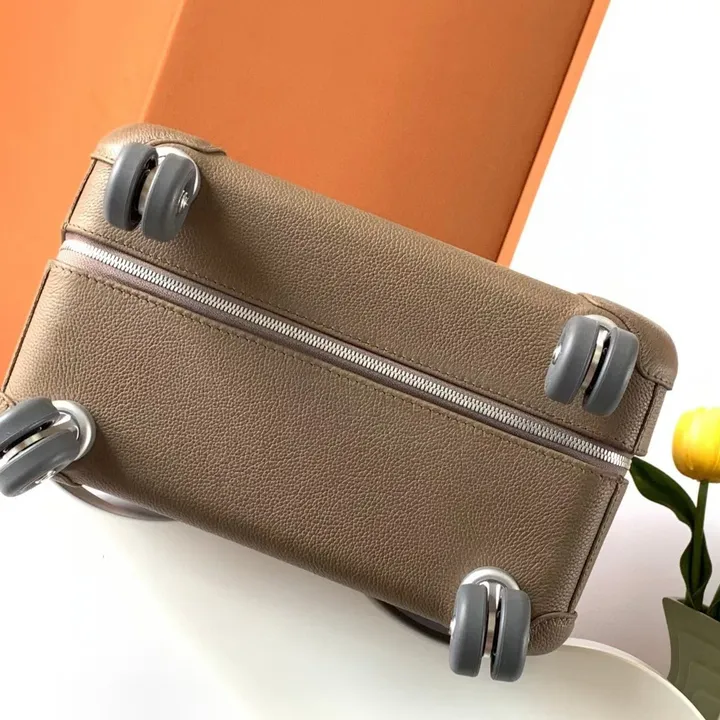 スーパーコピー シャネル スーツケース