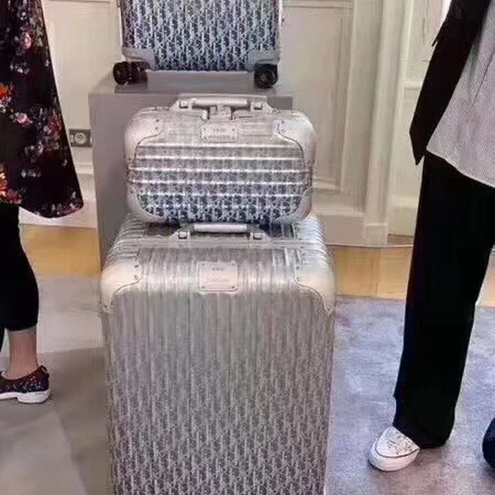 スーパーコピー ディオール スーツケース