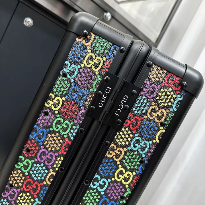 スーパーコピー グッチ スーツケース