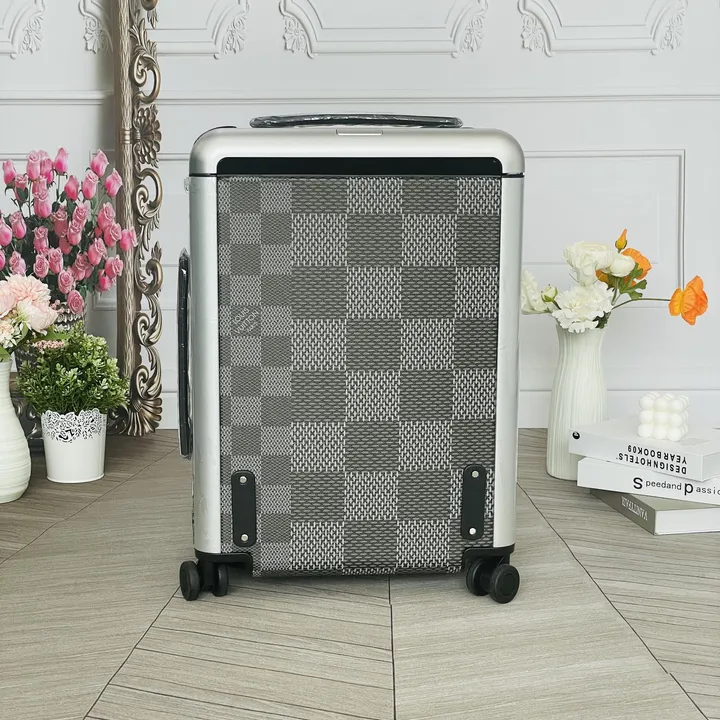 スーパーコピー ルイヴィトン スーツケース