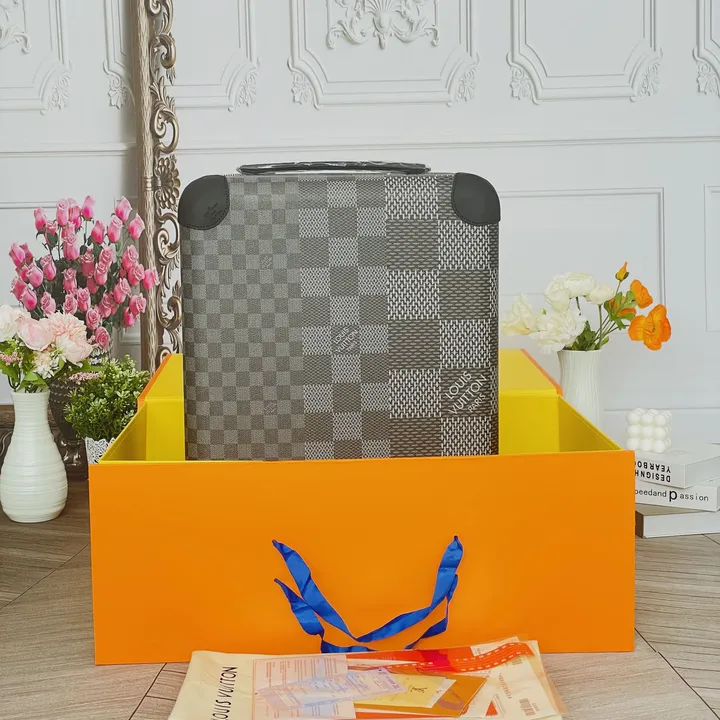 スーパーコピー ルイヴィトン スーツケース