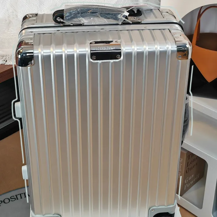 スーパーコピー リモワ スーツケース