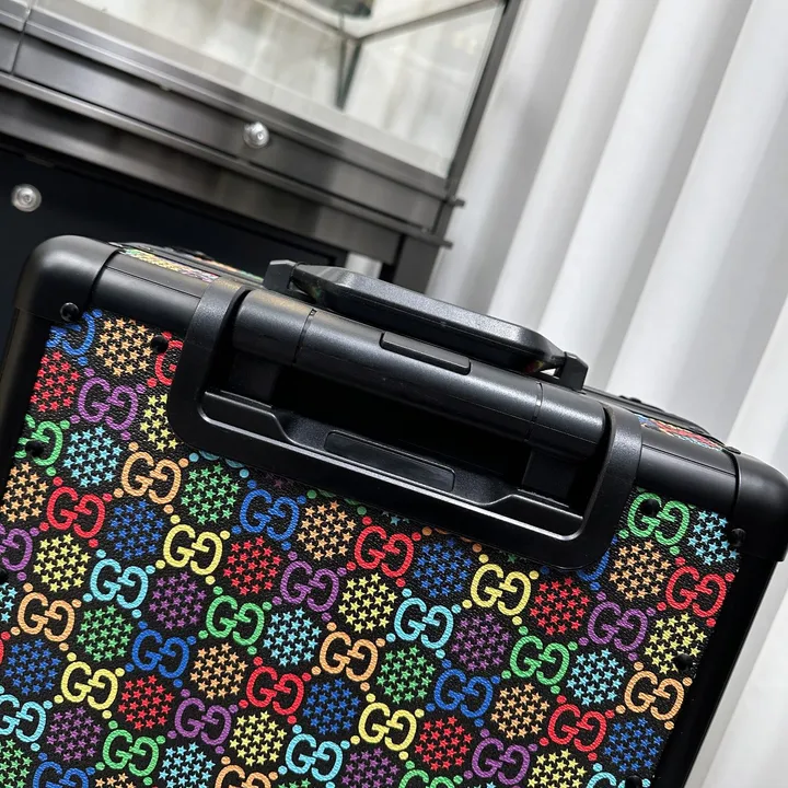 スーパーコピー グッチ スーツケース