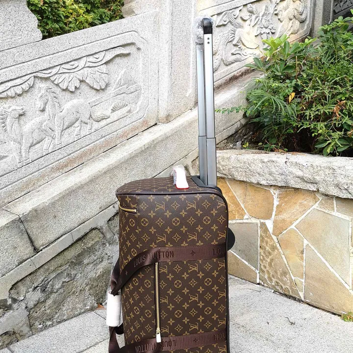 スーパーコピー ルイヴィトン スーツケース