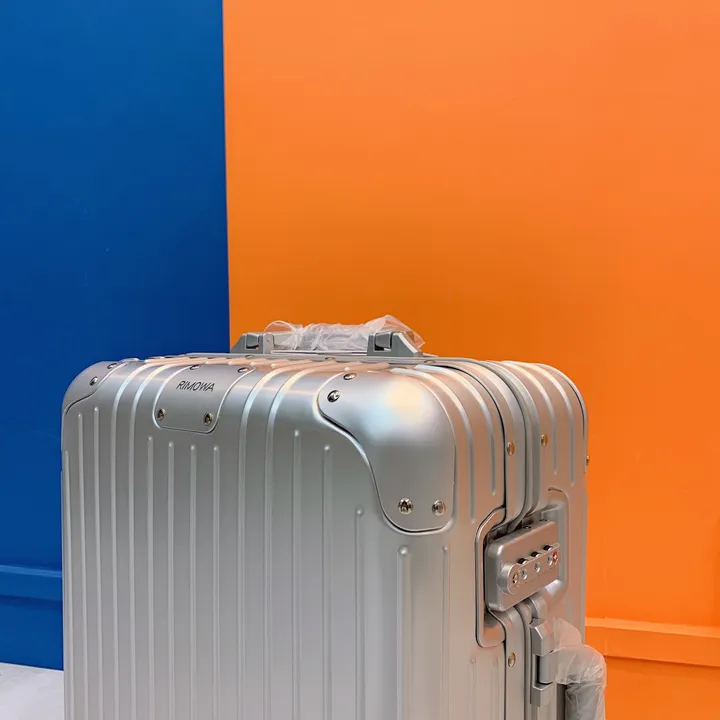 スーパーコピー リモワ スーツケース