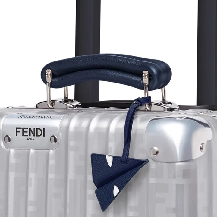 スーパーコピー フェンディ スーツケース