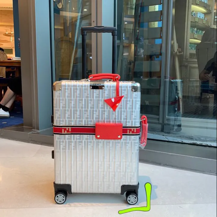 スーパーコピー ディオール スーツケース