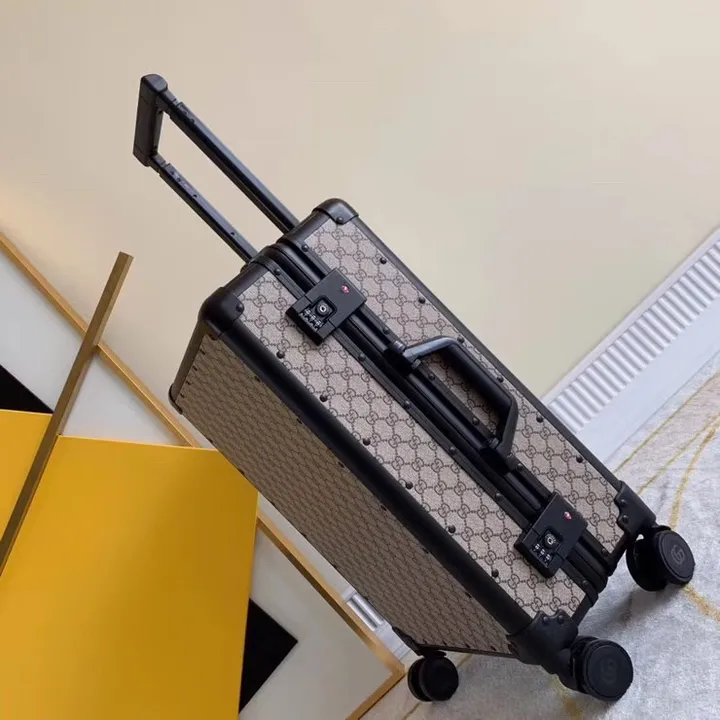 スーパーコピー グッチ スーツケース