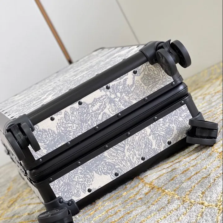 スーパーコピー ディオール スーツケース