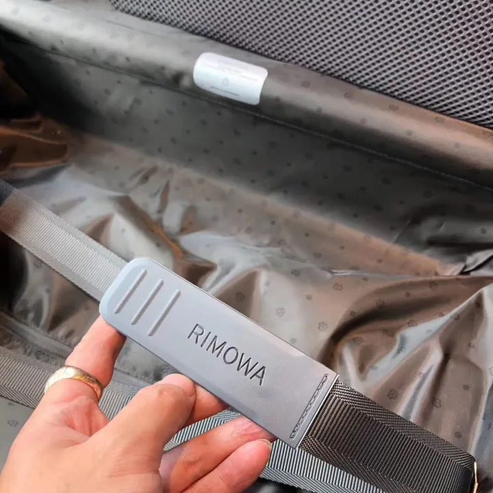 スーパーコピー リモワ スーツケース