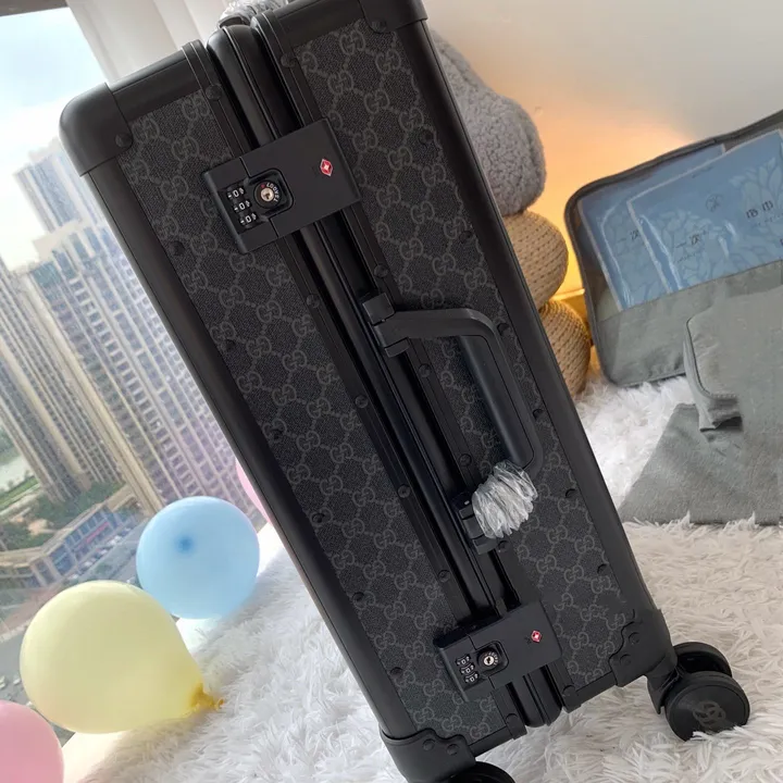 スーパーコピー グッチ スーツケース