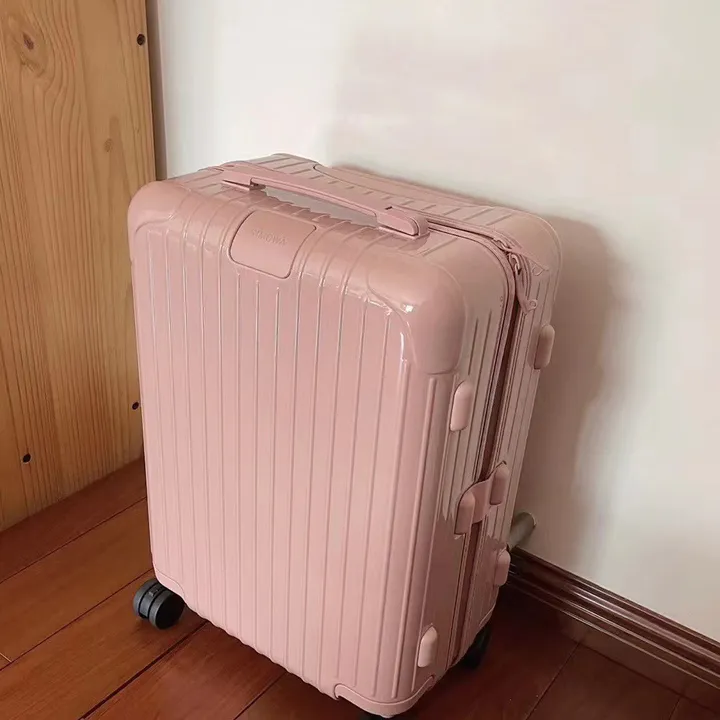 スーパーコピー リモワ スーツケース