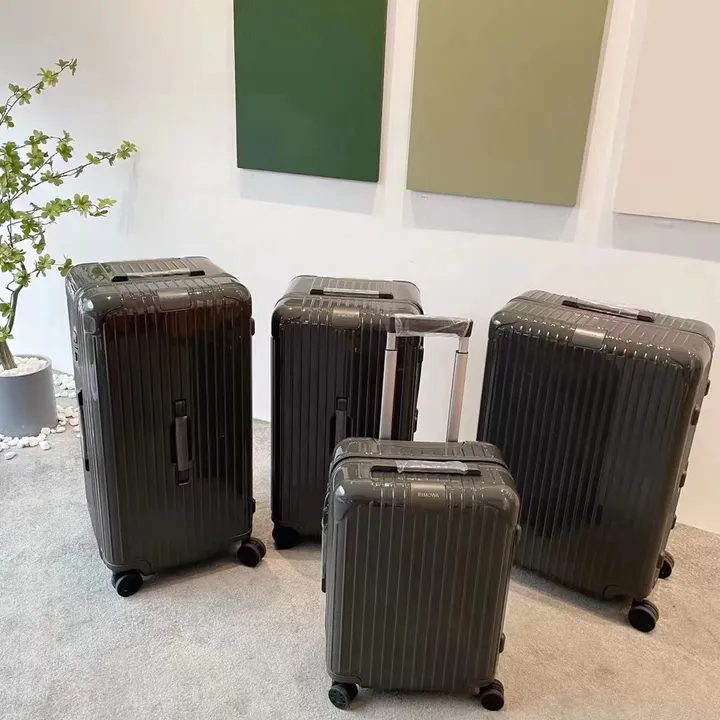 スーパーコピー リモワ スーツケース