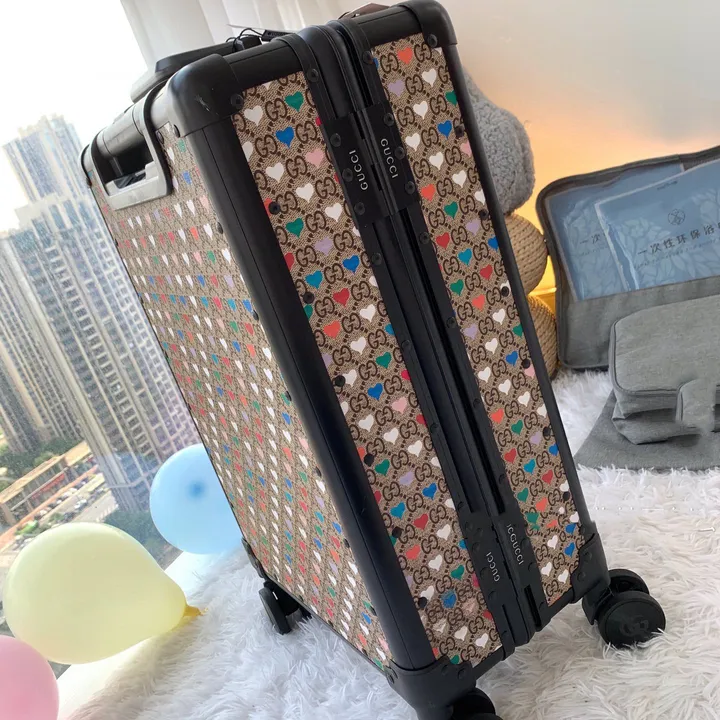 スーパーコピー グッチ スーツケース