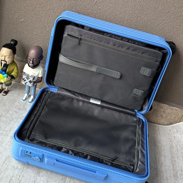 スーパーコピー リモワ スーツケース