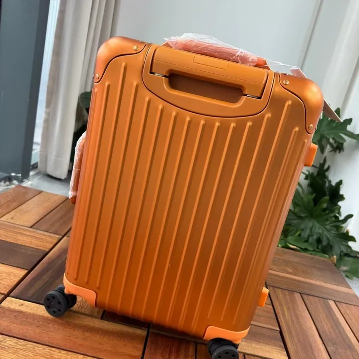 スーパーコピー リモワ スーツケース