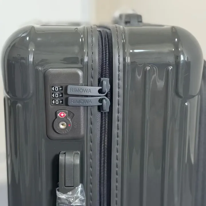 スーパーコピー リモワ スーツケース