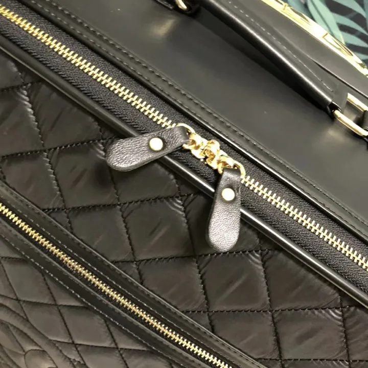 スーパーコピー シャネル スーツケース