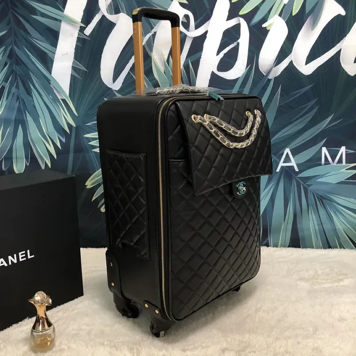 スーパーコピー シャネル スーツケース