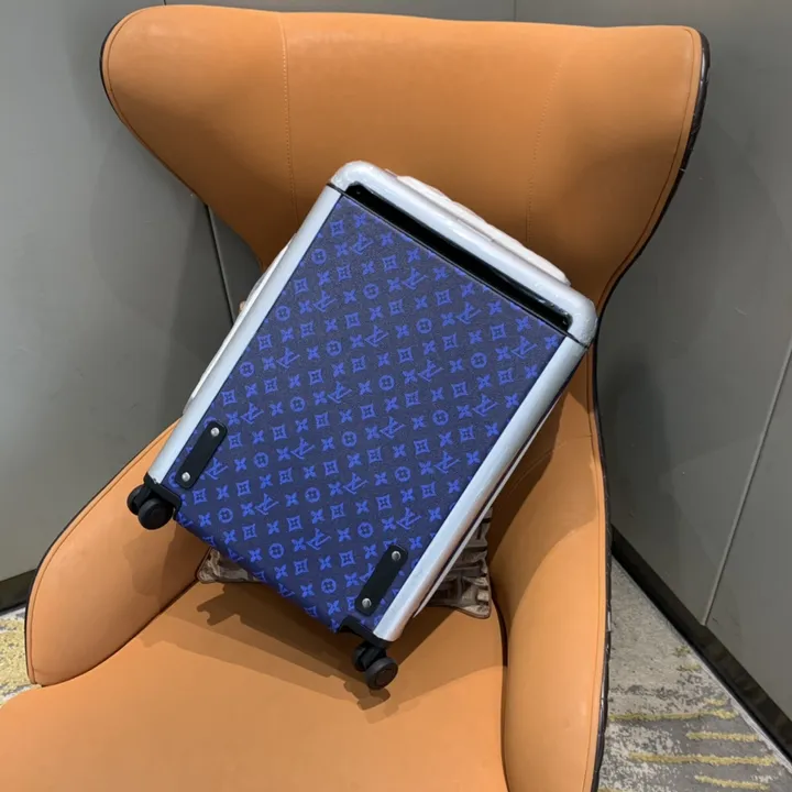 スーパーコピー ルイヴィトン スーツケース