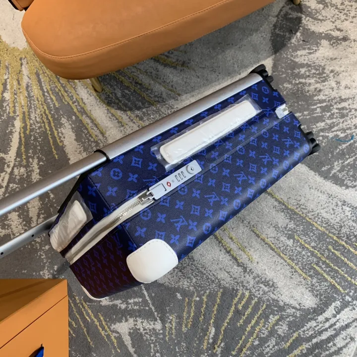 スーパーコピー ルイヴィトン スーツケース