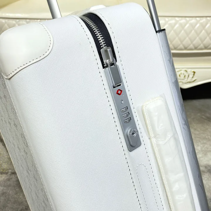 スーパーコピー ルイヴィトン スーツケース