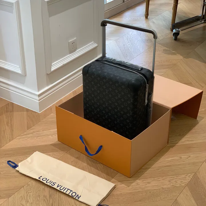 スーパーコピー ルイヴィトン スーツケース