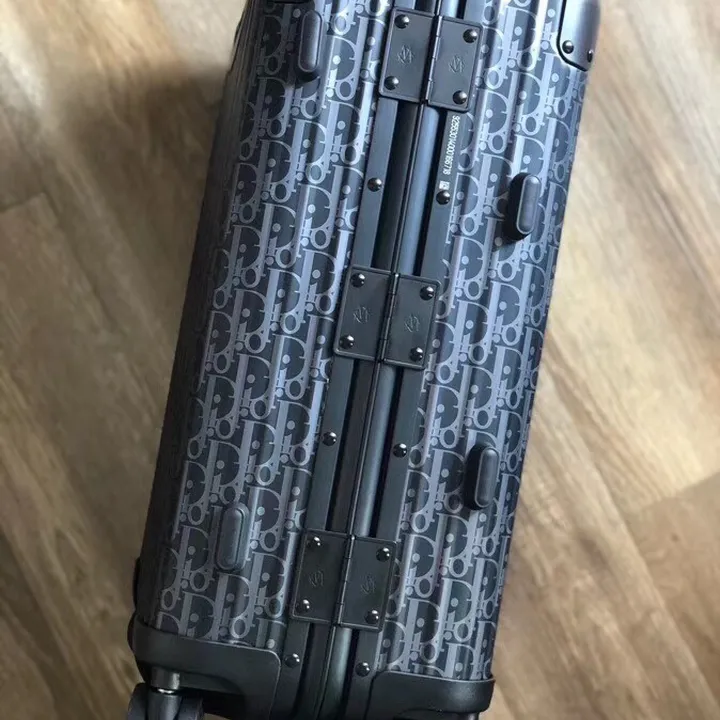 スーパーコピー ディオール スーツケース