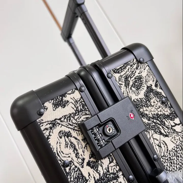 スーパーコピー グッチ スーツケース