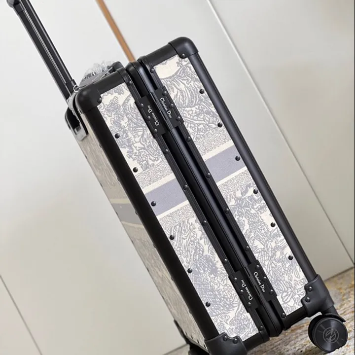 スーパーコピー グッチ スーツケース