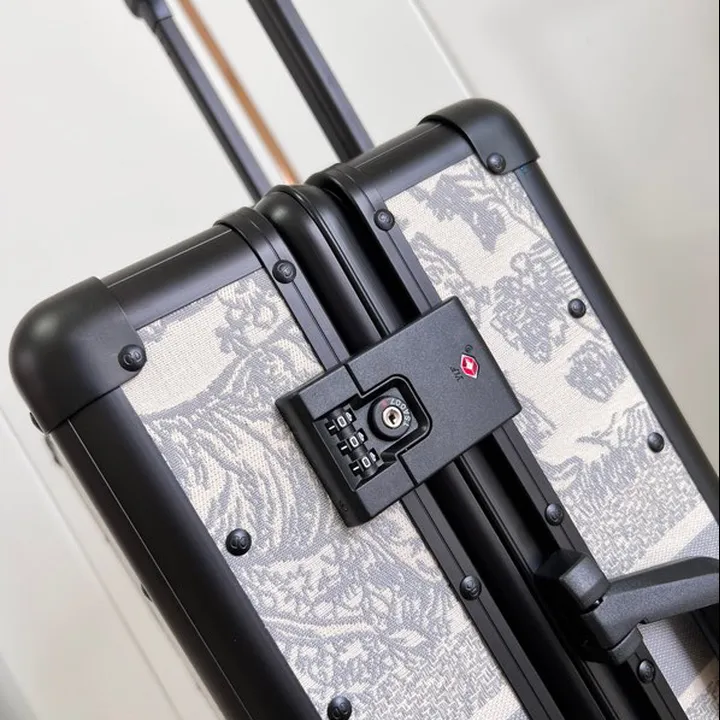 スーパーコピー グッチ スーツケース