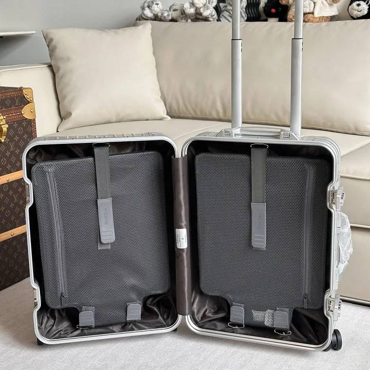 スーパーコピー リモワ スーツケース