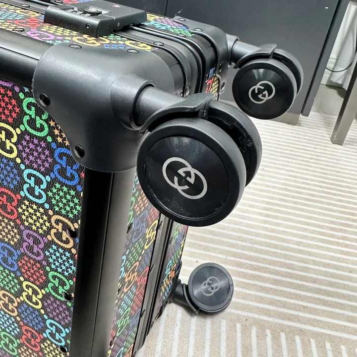 スーパーコピー グッチ スーツケース