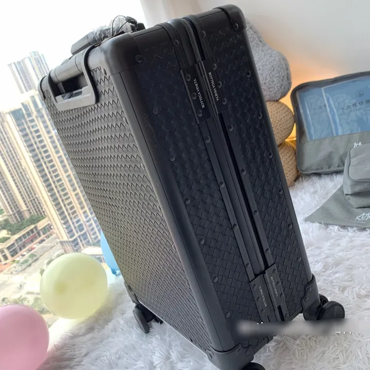 スーパーコピー ボッテガ ヴェネタ スーツケース