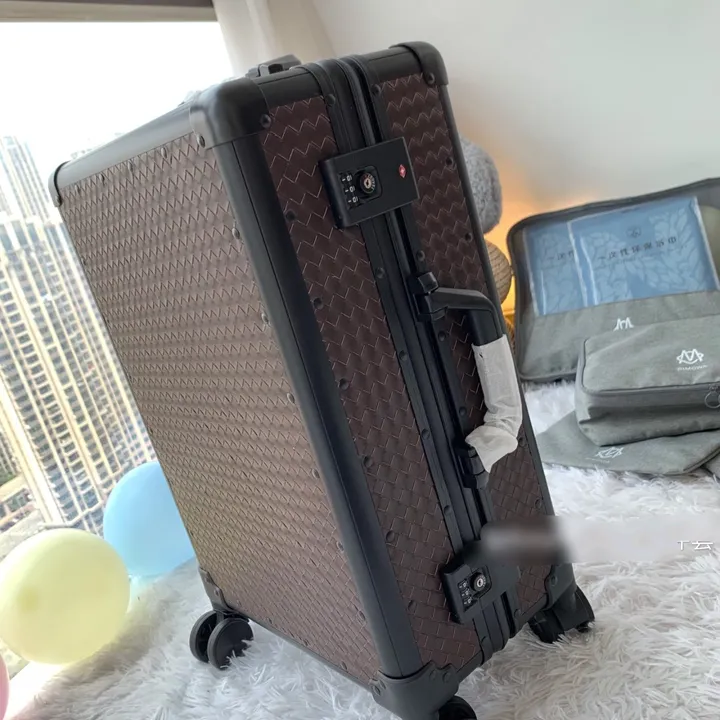 スーパーコピー ボッテガ ヴェネタ スーツケース