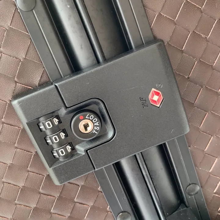 スーパーコピー ボッテガ ヴェネタ スーツケース