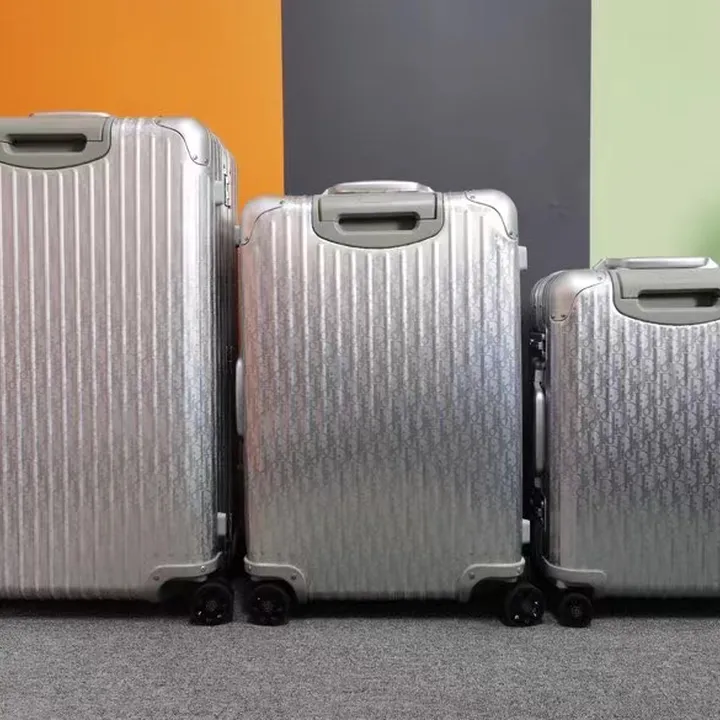 スーパーコピー ディオール スーツケース