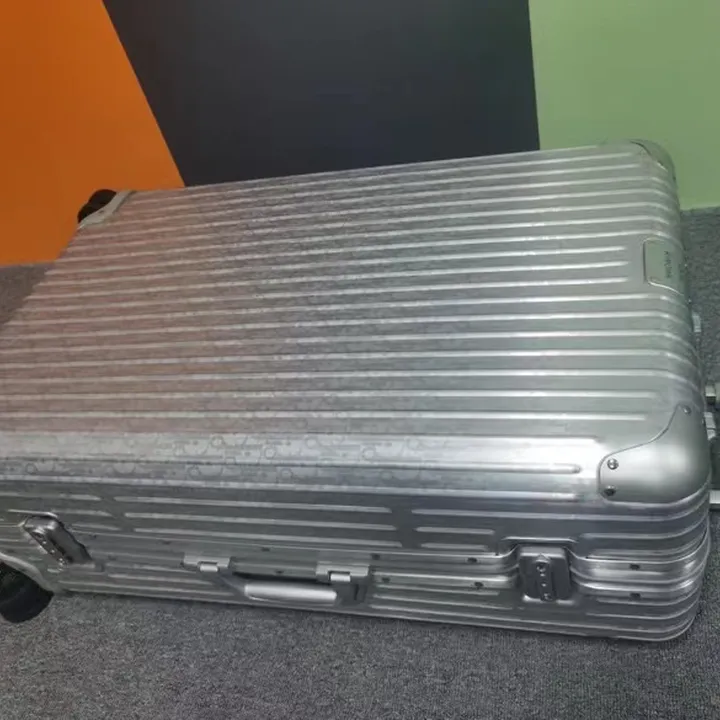 スーパーコピー ディオール スーツケース