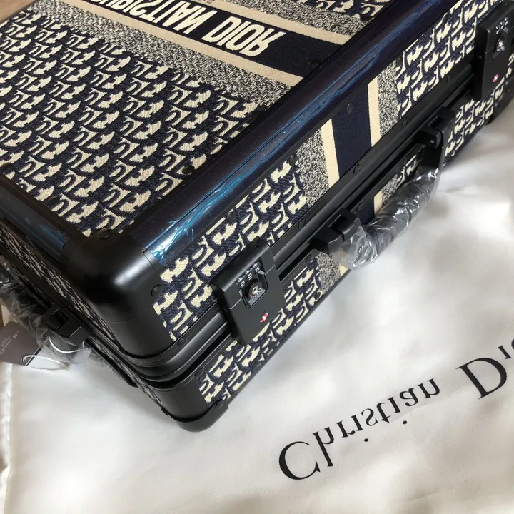 スーパーコピー グッチ スーツケース