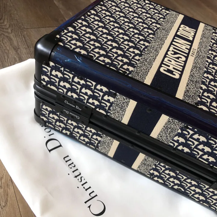 スーパーコピー グッチ スーツケース