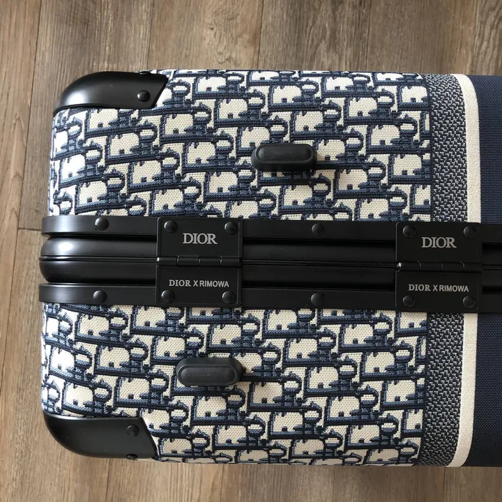 スーパーコピー グッチ スーツケース