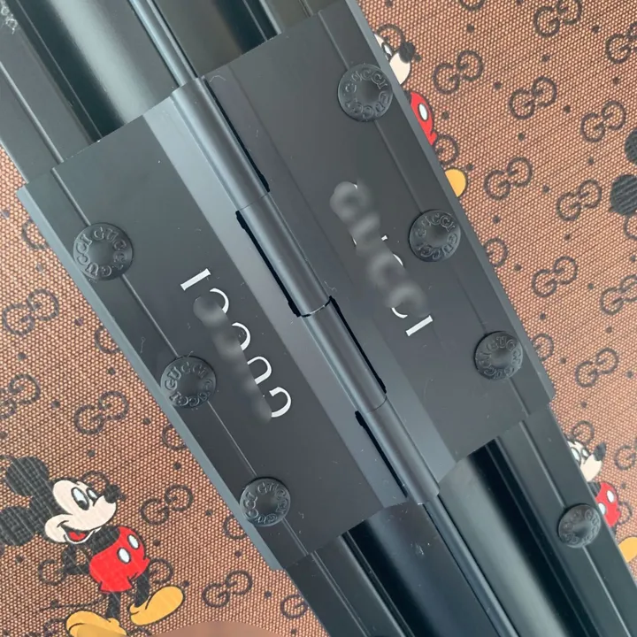 スーパーコピー グッチ スーツケース