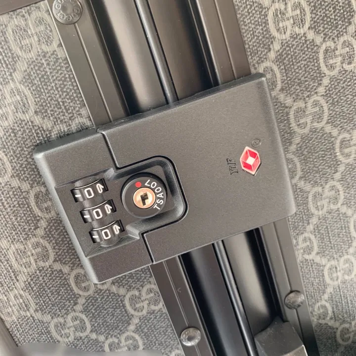 スーパーコピー グッチ スーツケース