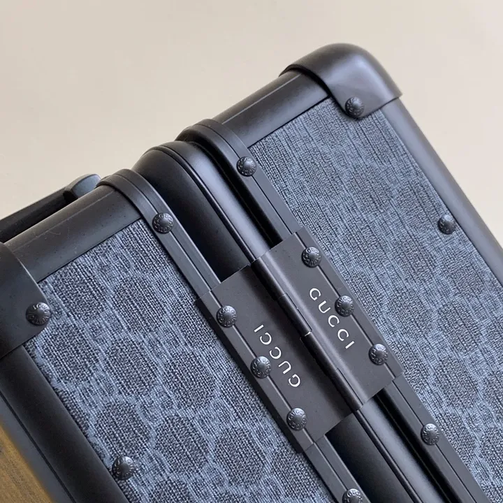 スーパーコピー グッチ スーツケース