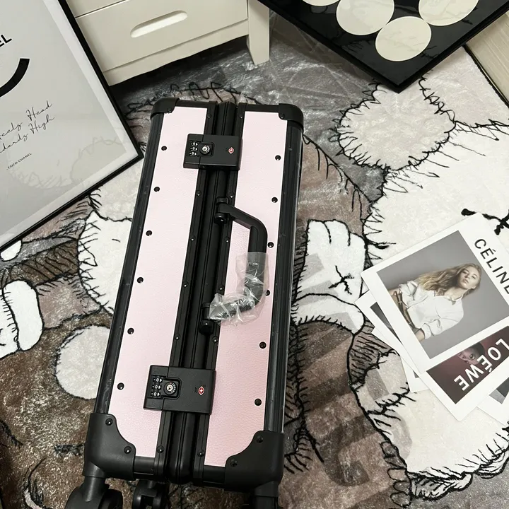 スーパーコピー シャネル スーツケース