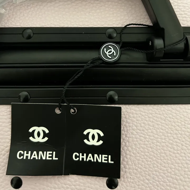 スーパーコピー シャネル スーツケース