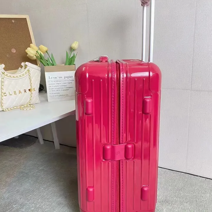 スーパーコピー リモワ スーツケース