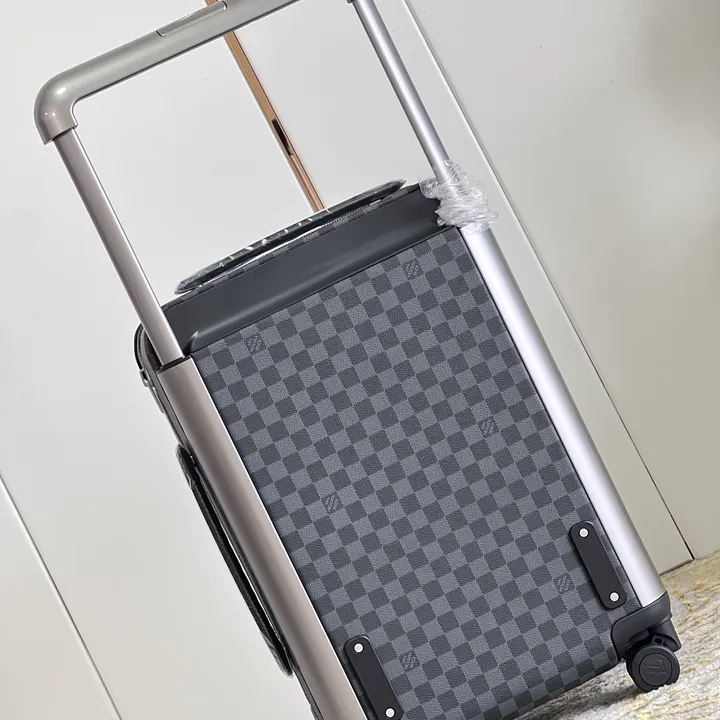 スーパーコピー ルイヴィトン スーツケース